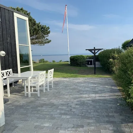 Amia - 20m From The Sea By Interhome