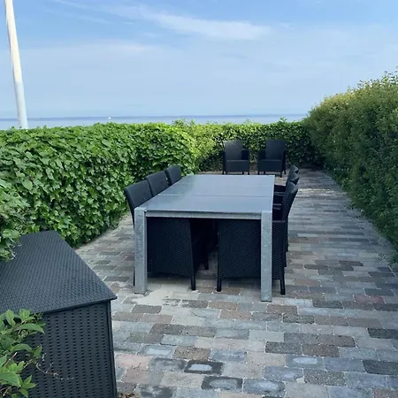 Amia - 20m From The Sea By Interhome