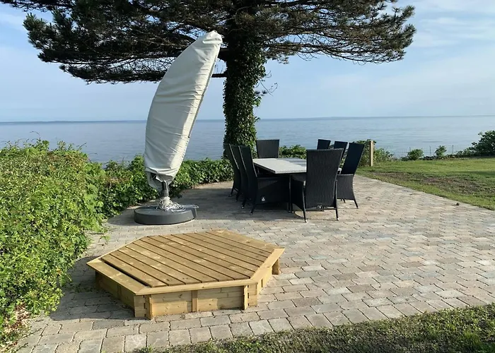 Amia - 20m From The Sea By Interhome